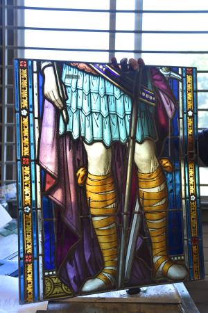 Un panneau du vitrail représentant saint Maurice